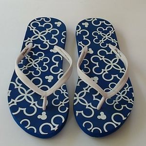 Mickey Mouse Disney Parks Flip flops size 9-10